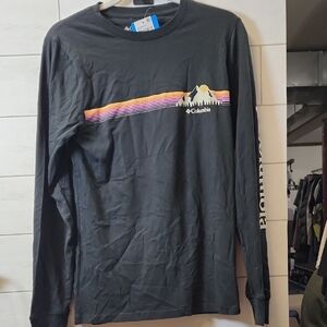 NWT Mens Columbia Black Long Sleeve Tee for Casual Comfort